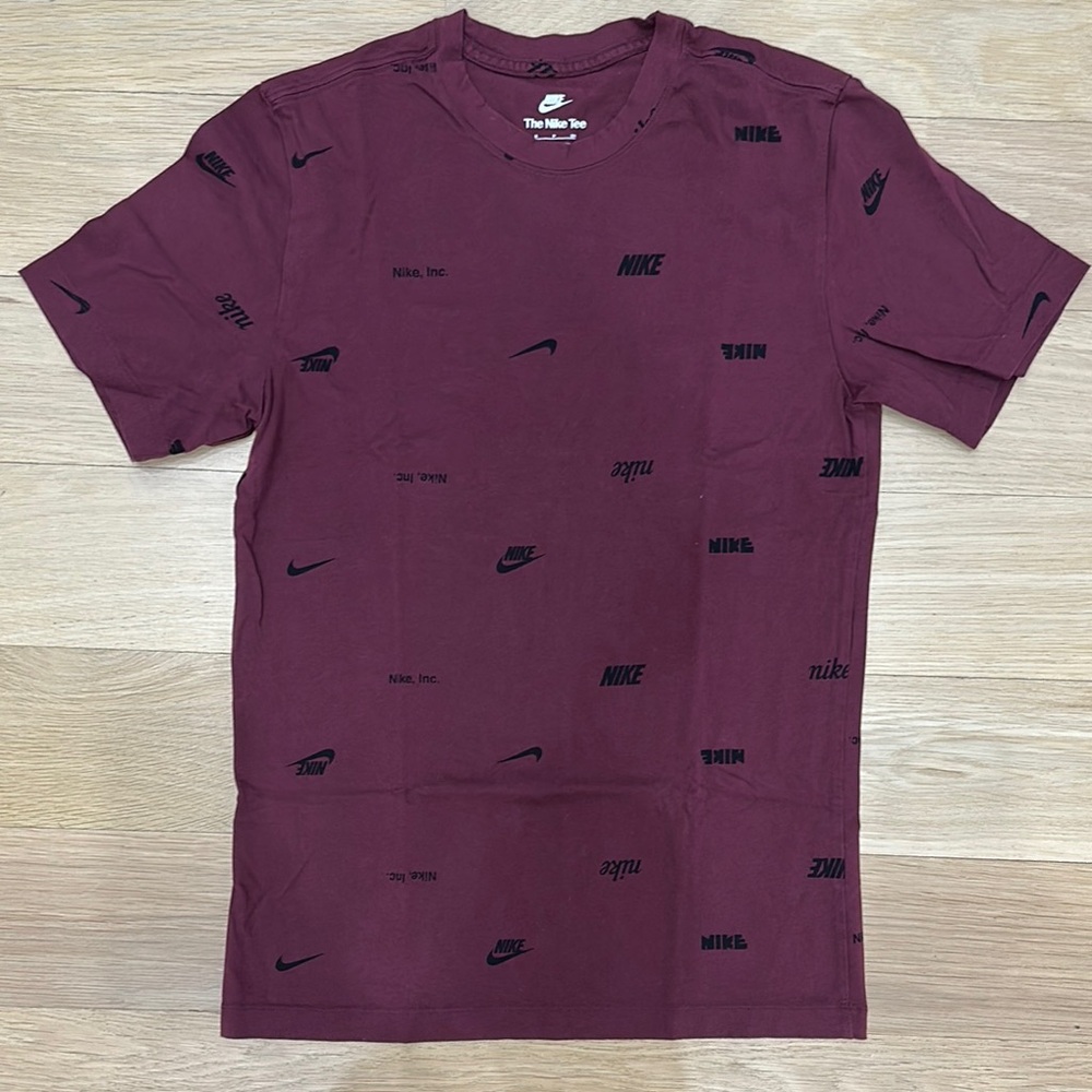 Nike Red Short Sleeve Tee Casual Comfort